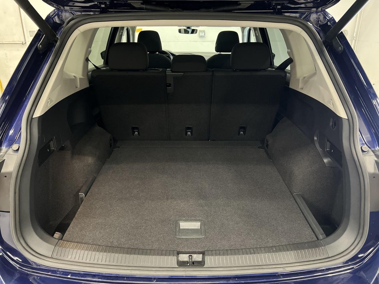 2021 Volkswagen Tiguan UNITED AWD | HTD SEATS  | CARPLAY | ALLOYS | NAV Photo