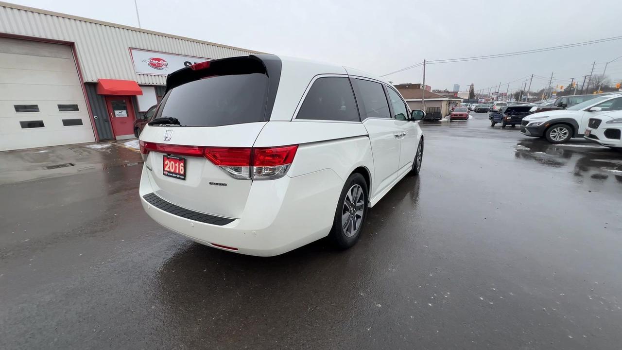 2016 Honda Odyssey TOURING | 8-PASS |HTD LEATHER | SUNROOF | DVD Photo
