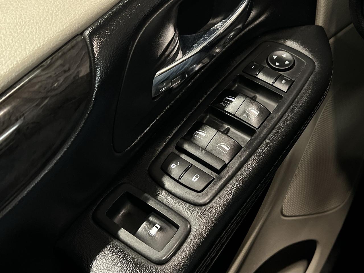 2019 Dodge Grand Caravan SE PLUS | 7-PASS | REAR CAM | ALLOYS | A/C Photo