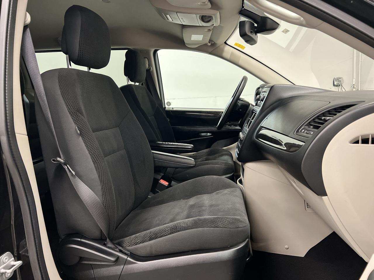 2019 Dodge Grand Caravan SE PLUS | 7-PASS | REAR CAM | ALLOYS | A/C Photo