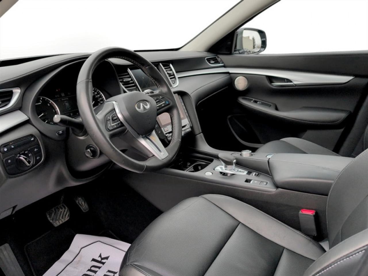 2021 Infiniti QX50 Essential Tech  *LOW KMS - CLEAN CF* Photo