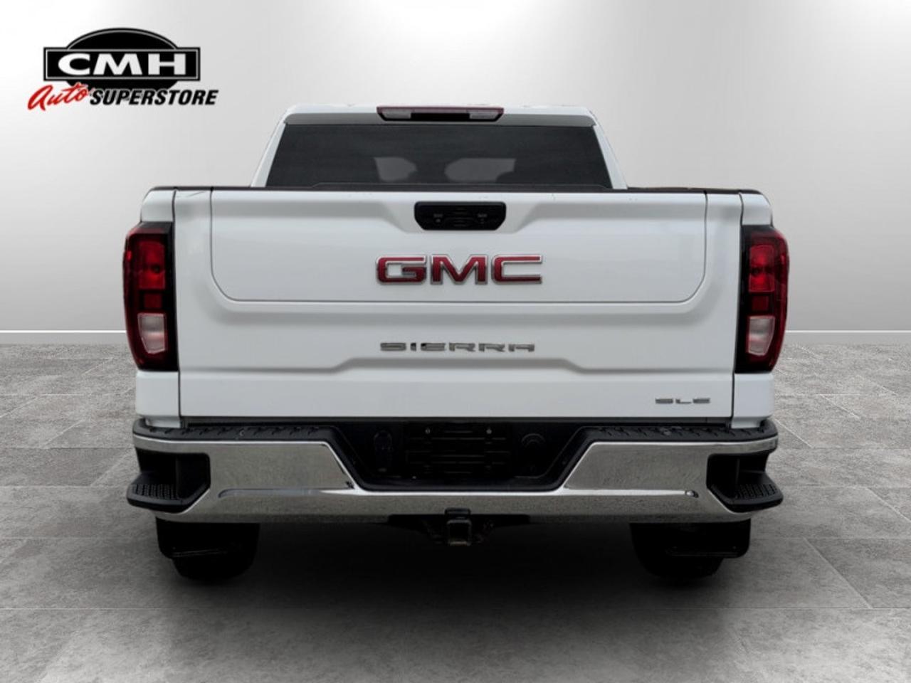2022 GMC Sierra 1500 SLE  **GREAT MILEAGE** Photo3