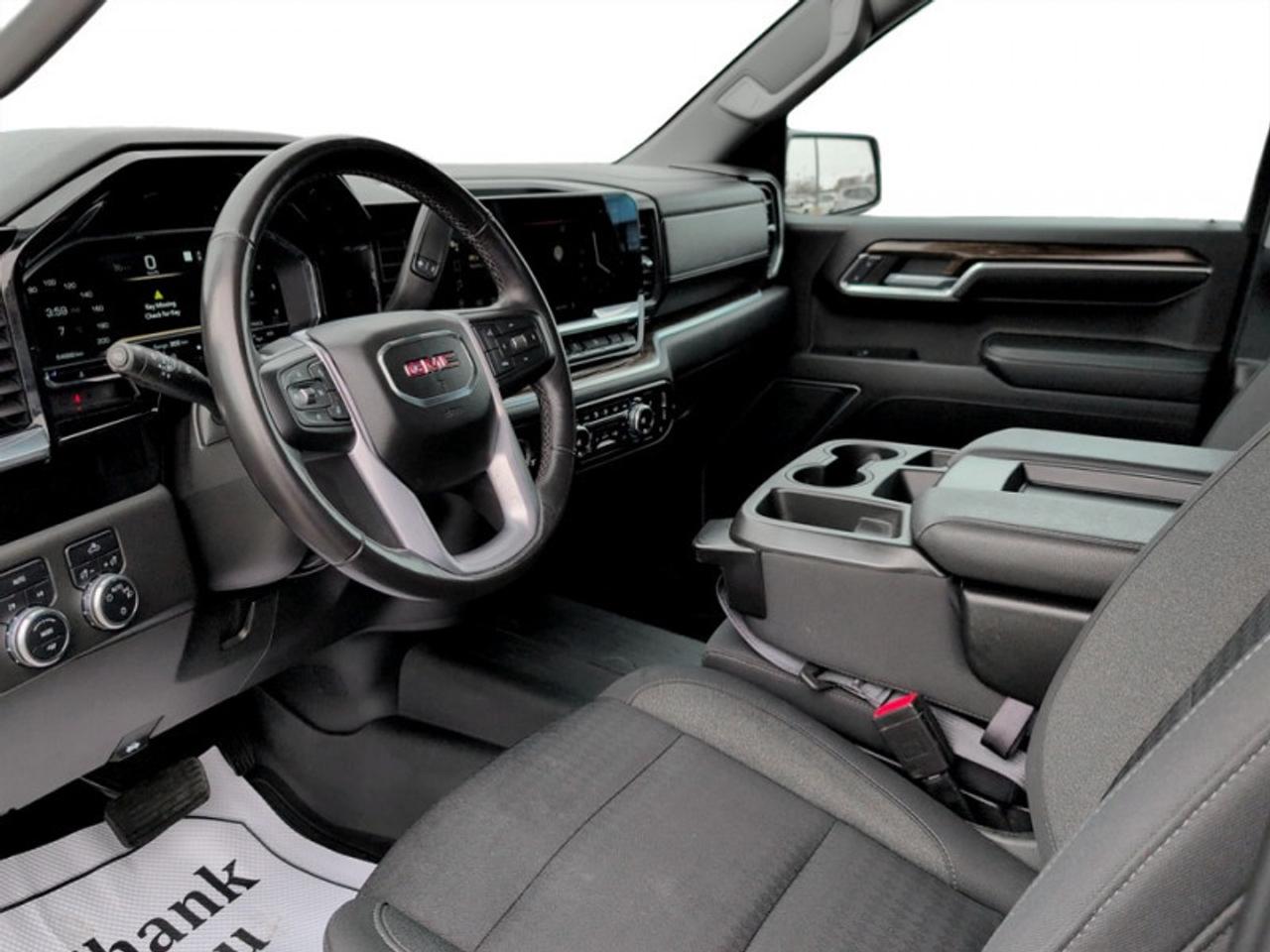 2022 GMC Sierra 1500 SLE  **GREAT MILEAGE** Photo