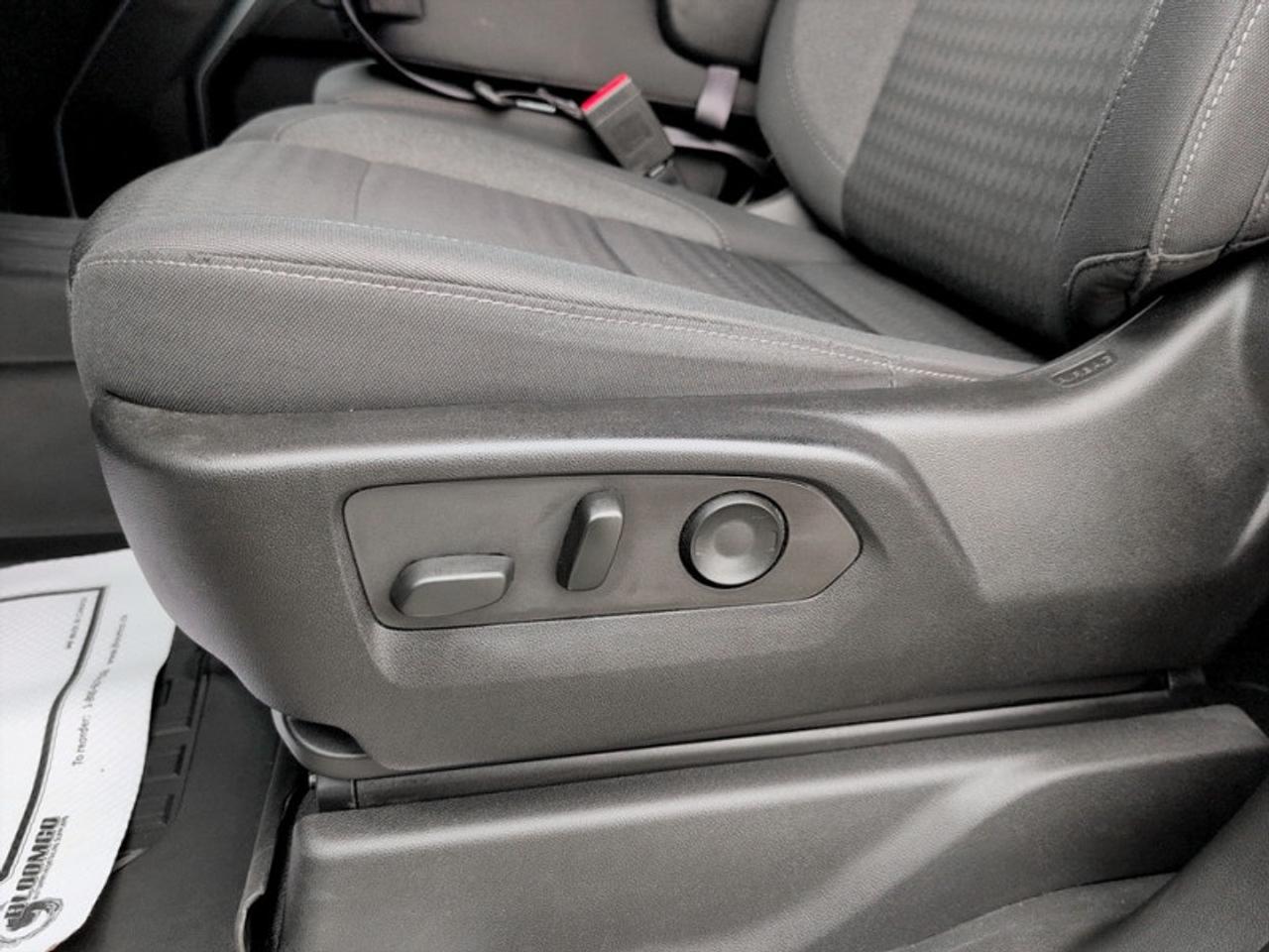 2022 GMC Sierra 1500 SLE  **GREAT MILEAGE** Photo