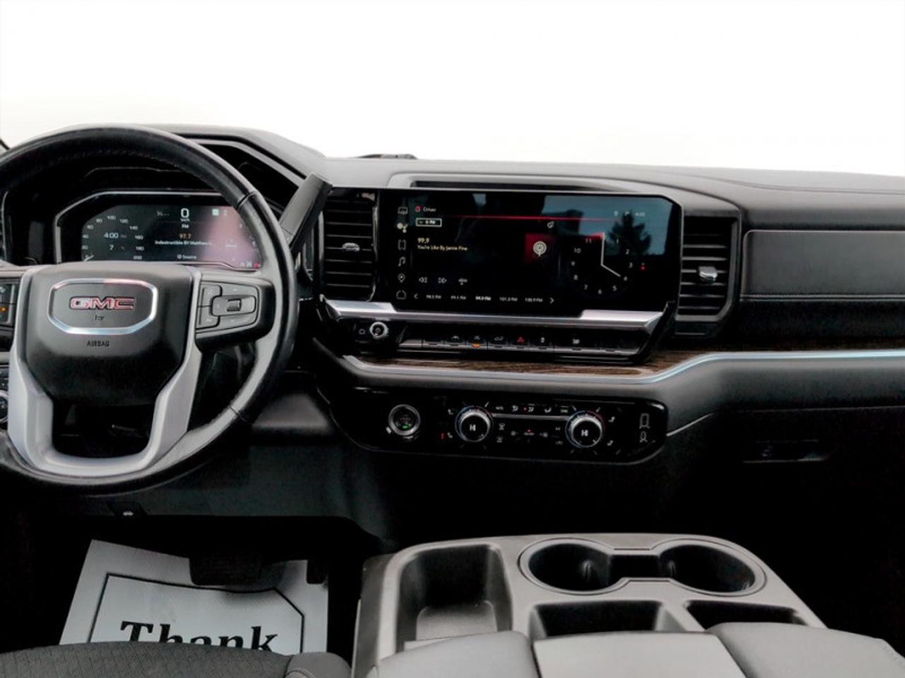 2022 GMC Sierra 1500 SLE  **GREAT MILEAGE** Photo