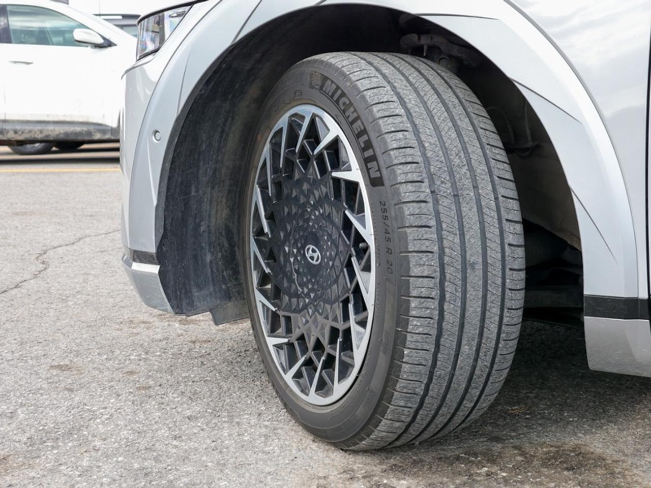 2022 Hyundai IONIQ 5 Preferred  - Navigation -  Premium Audio Photo