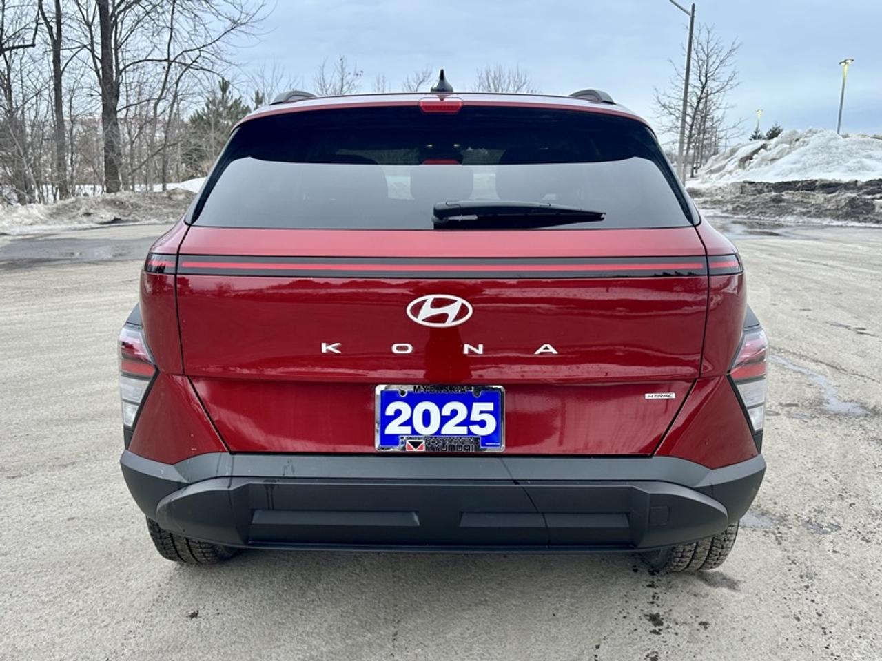 2025 Hyundai KONA Preferred Sport AWD  - Sunroof - $206 B/W Photo4