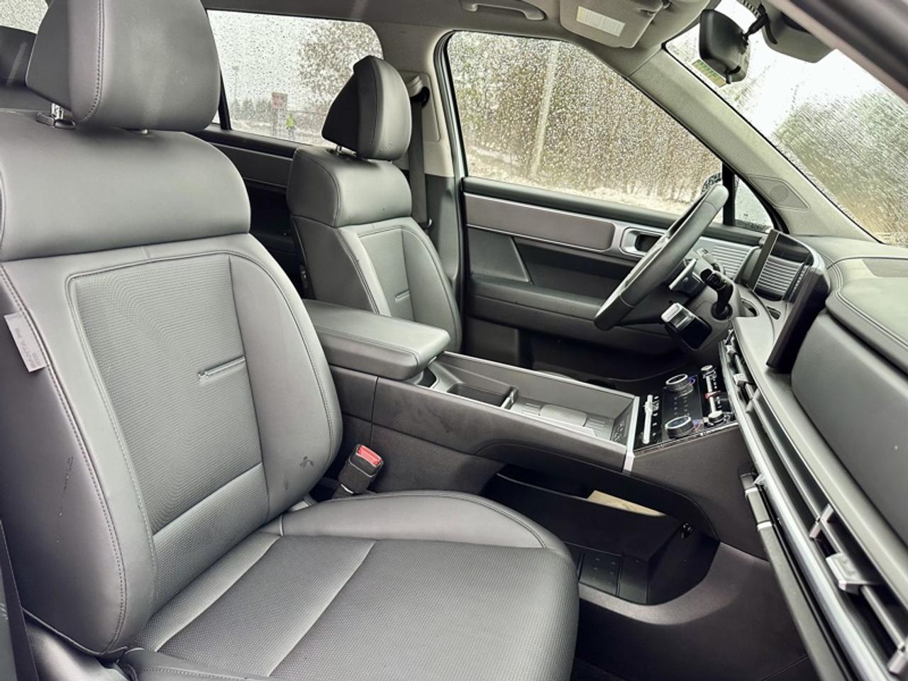 2024 Hyundai Santa Fe Hybrid Preferred w/Trend Package  - $287 B/W Photo