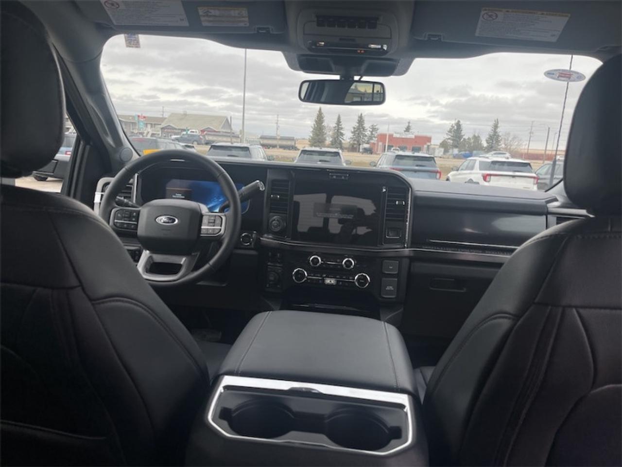 2026 Ford F-350 Super Duty LARIAT  - Running Boards Photo5