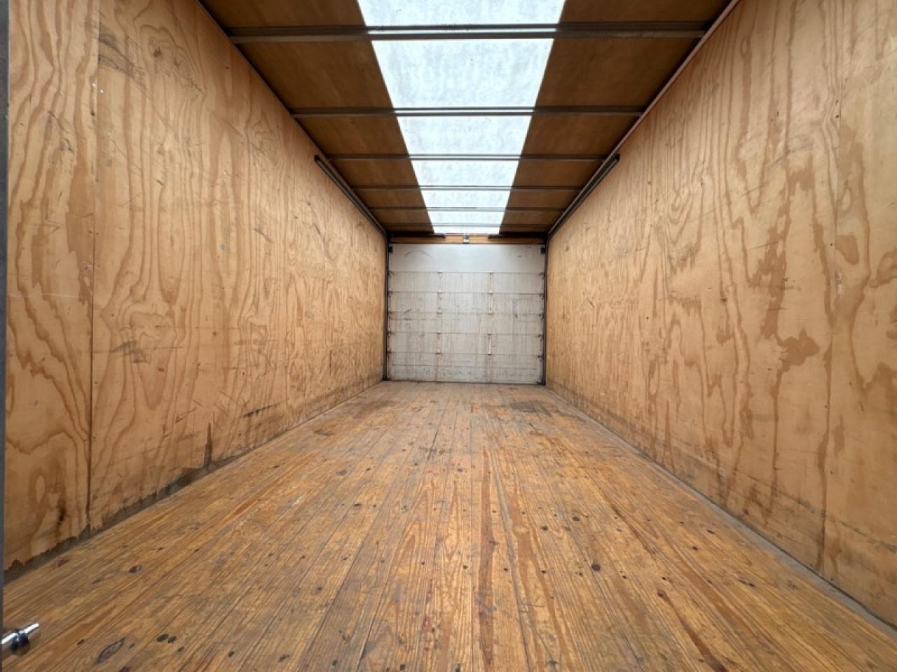 2023 Chevrolet Express Commercial Cutaway Unicel 16 FT CUBE W/ POWER RAMP Photo