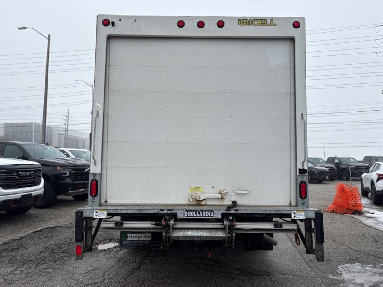 2023 Chevrolet Express Commercial Cutaway Unicel 16 FT CUBE W/ POWER RAMP Photo4