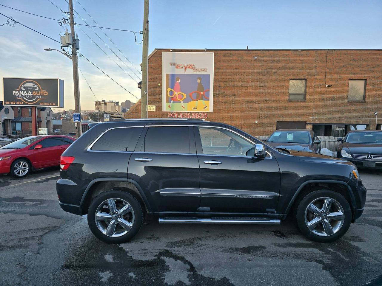 2011 Jeep Grand Cherokee 4WD 4dr Overland Photo