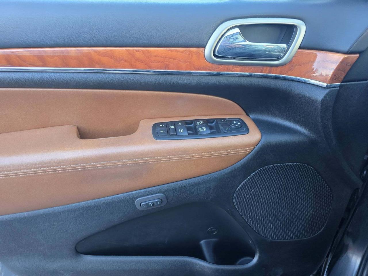 2011 Jeep Grand Cherokee 4WD 4dr Overland Photo