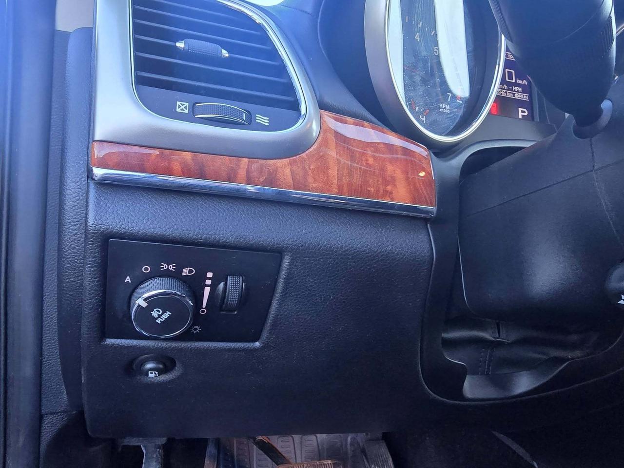 2011 Jeep Grand Cherokee 4WD 4dr Overland Photo