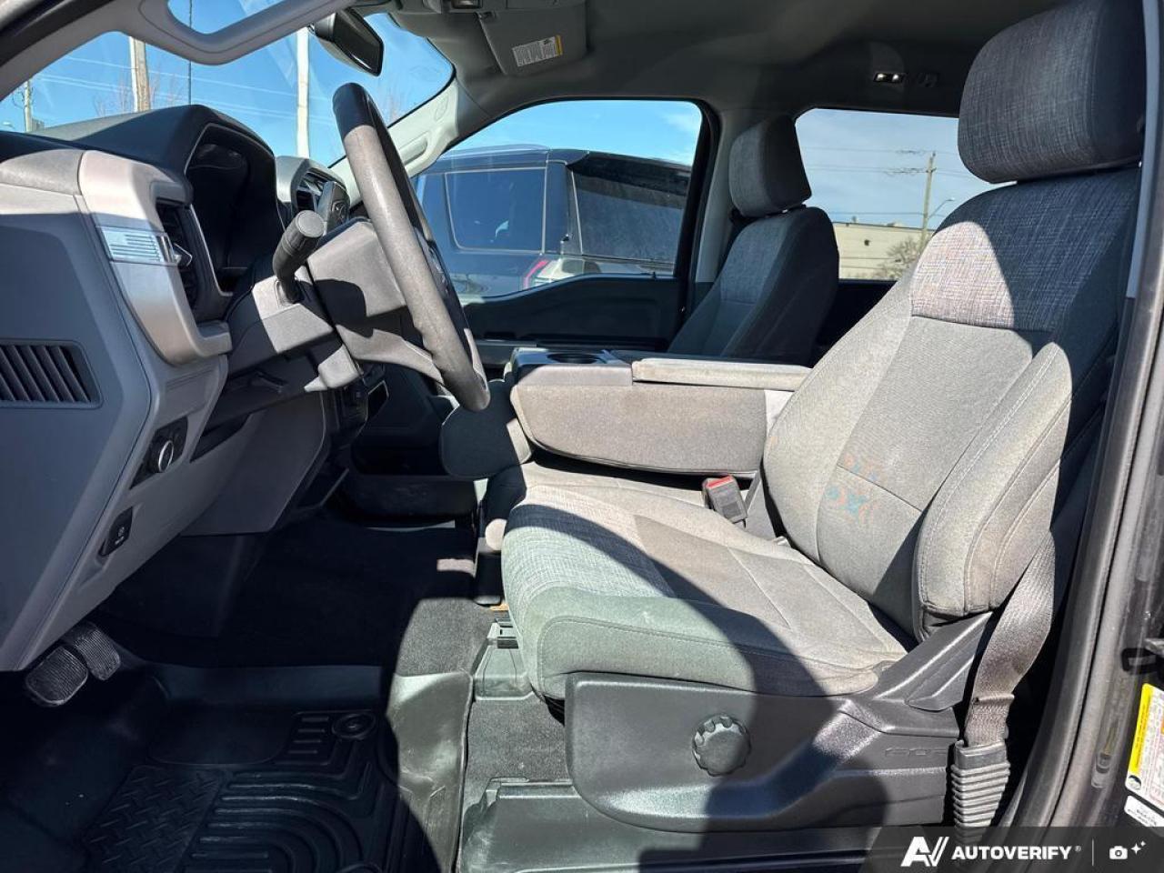 2023 Ford F-150 XLT 4WD   5.0L V8   LONG BOX   TONNEAU COVER Photo