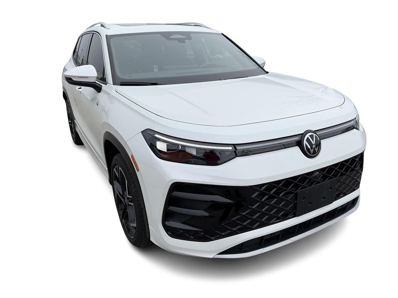 2026 Volkswagen Tiguan Highline Turbo R-Line 4MOTION Massage Seats  Heads Photo2
