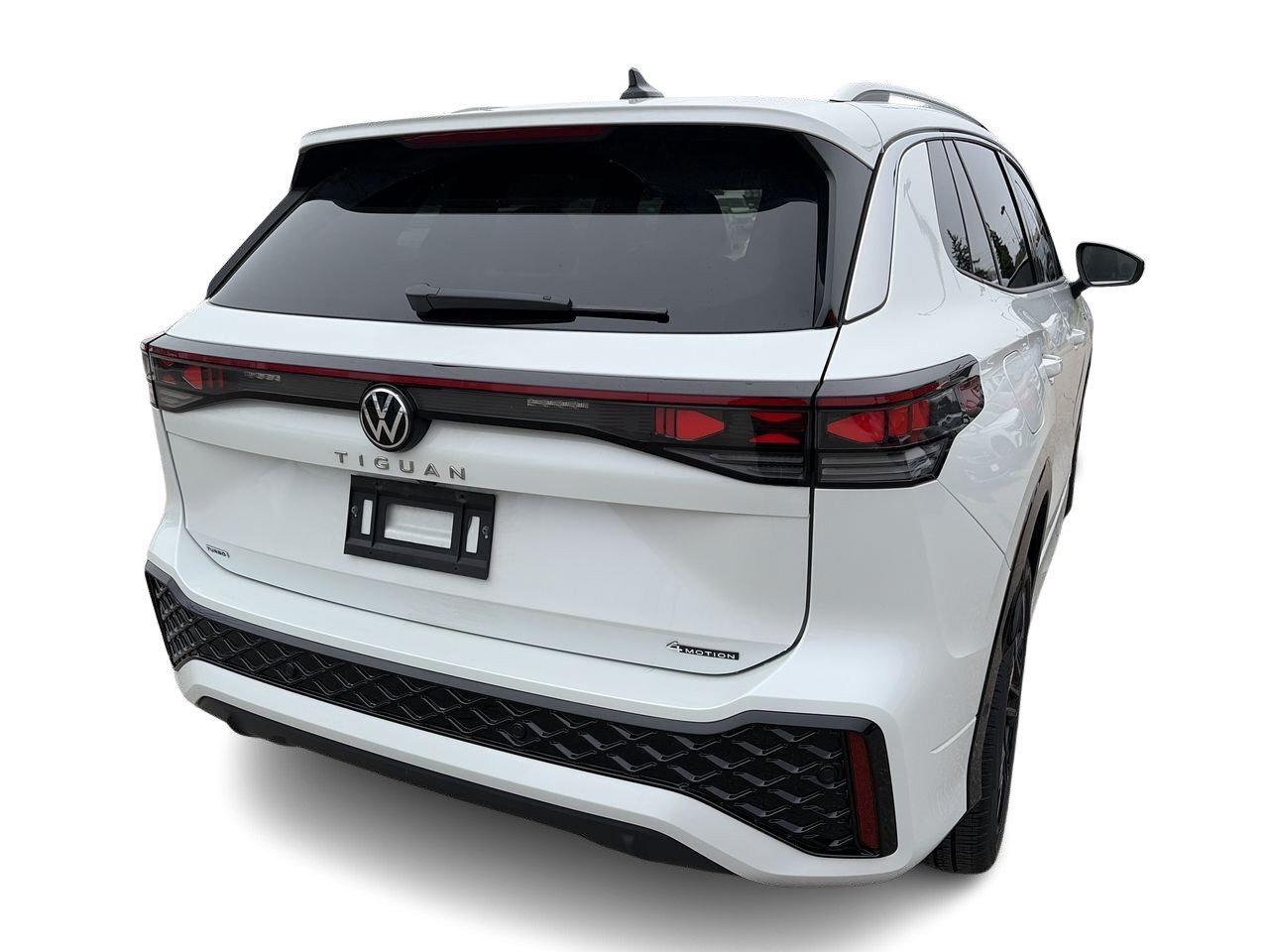 2026 Volkswagen Tiguan Highline Turbo R-Line 4MOTION Massage Seats  Heads Photo
