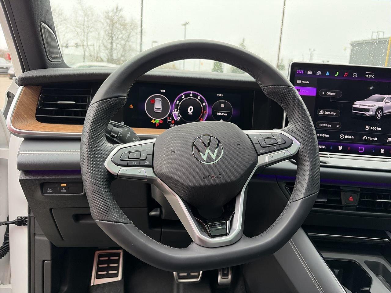 2026 Volkswagen Tiguan Highline Turbo R-Line 4MOTION Massage Seats  Heads Photo