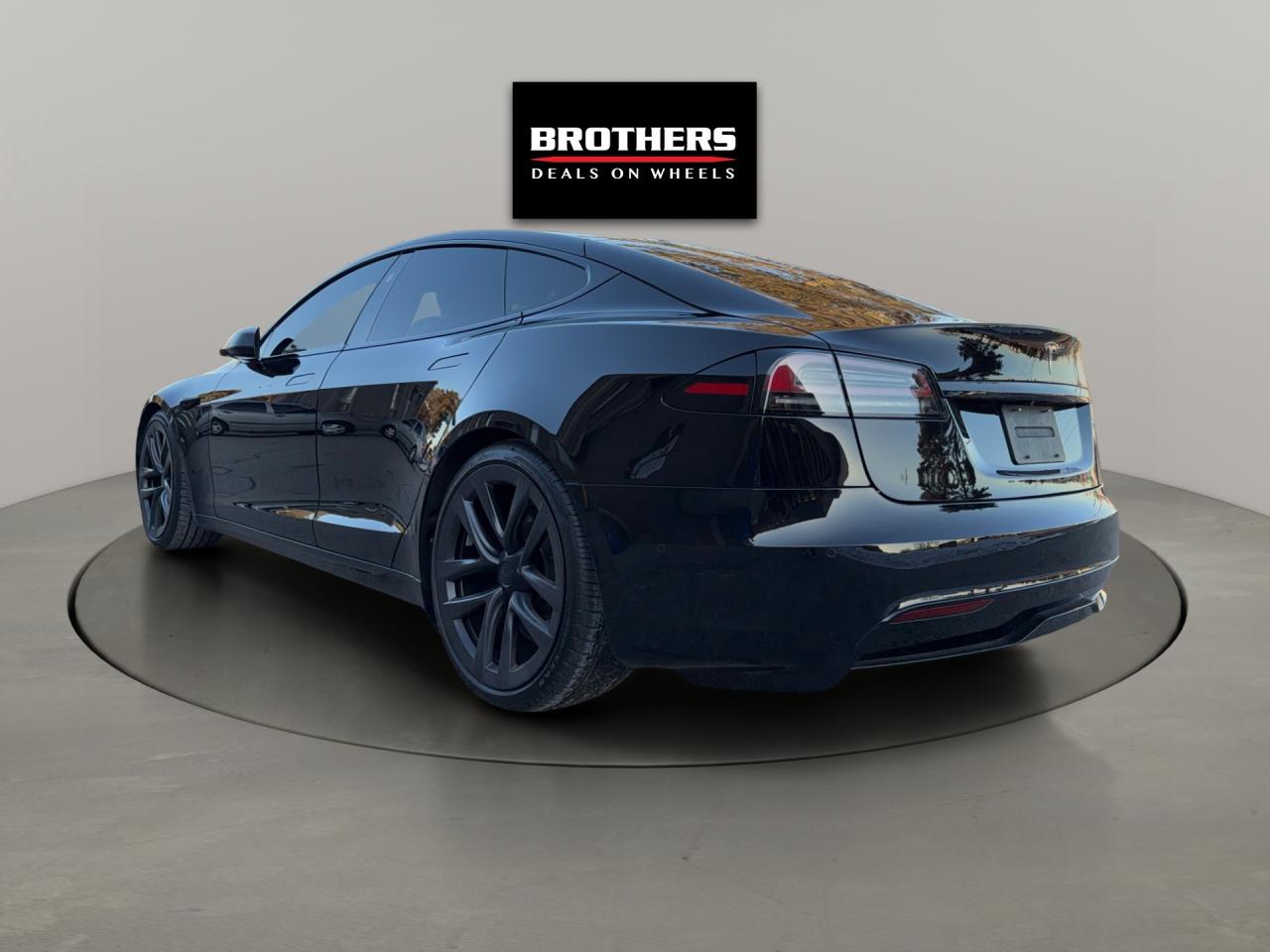 2022 Tesla Model S AWD No Accidents Photo