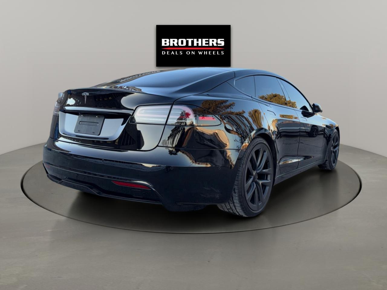 2022 Tesla Model S AWD No Accidents Photo