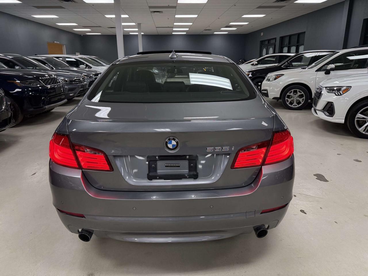 2011 BMW 5 Series xDrive Photo