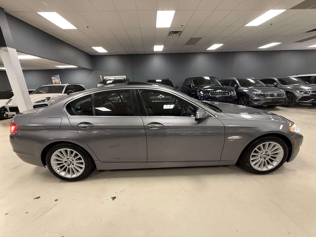 2011 BMW 5 Series xDrive Photo
