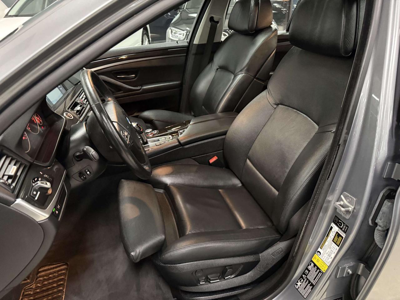 2011 BMW 5 Series xDrive Photo