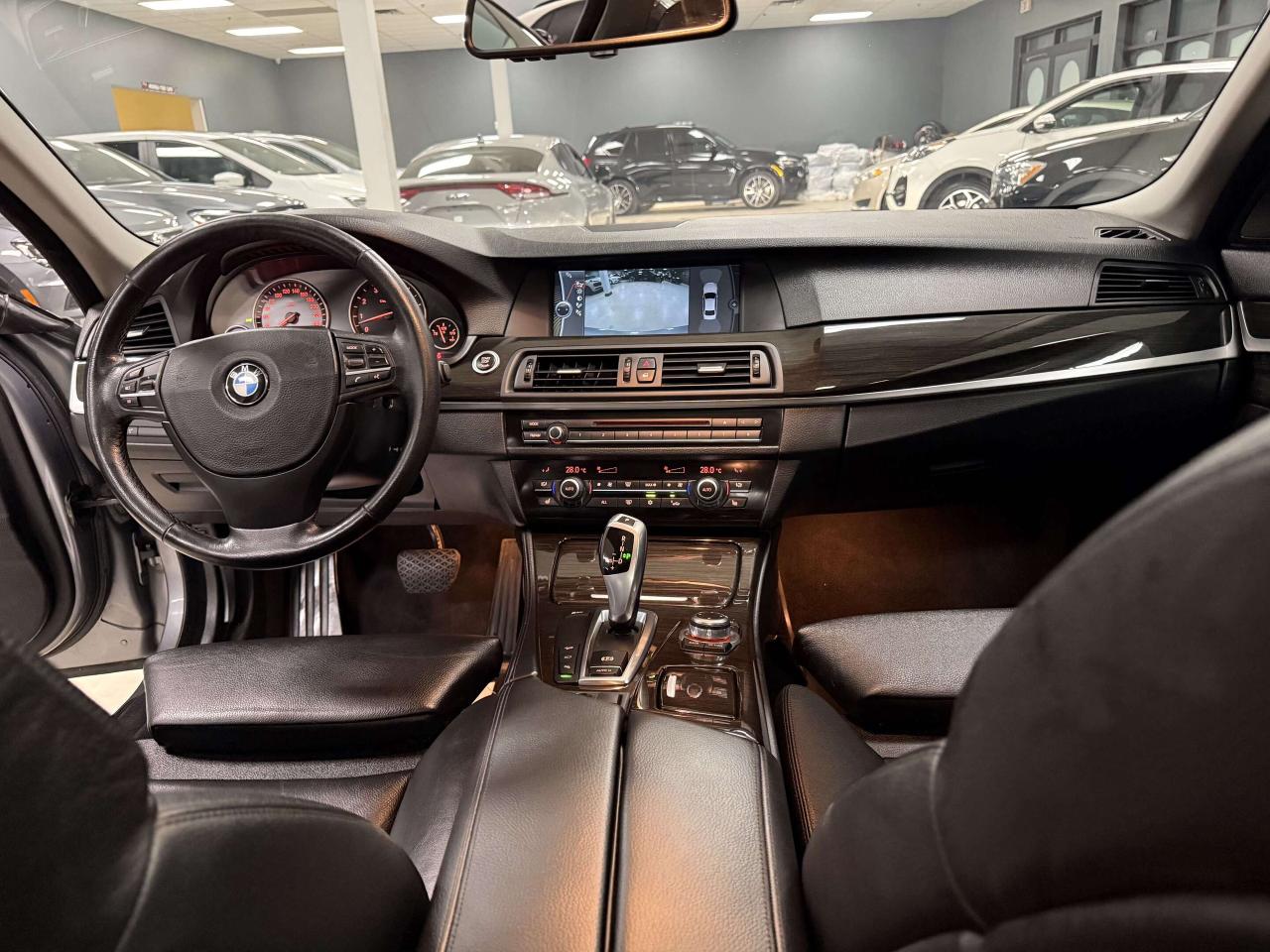 2011 BMW 5 Series xDrive Photo