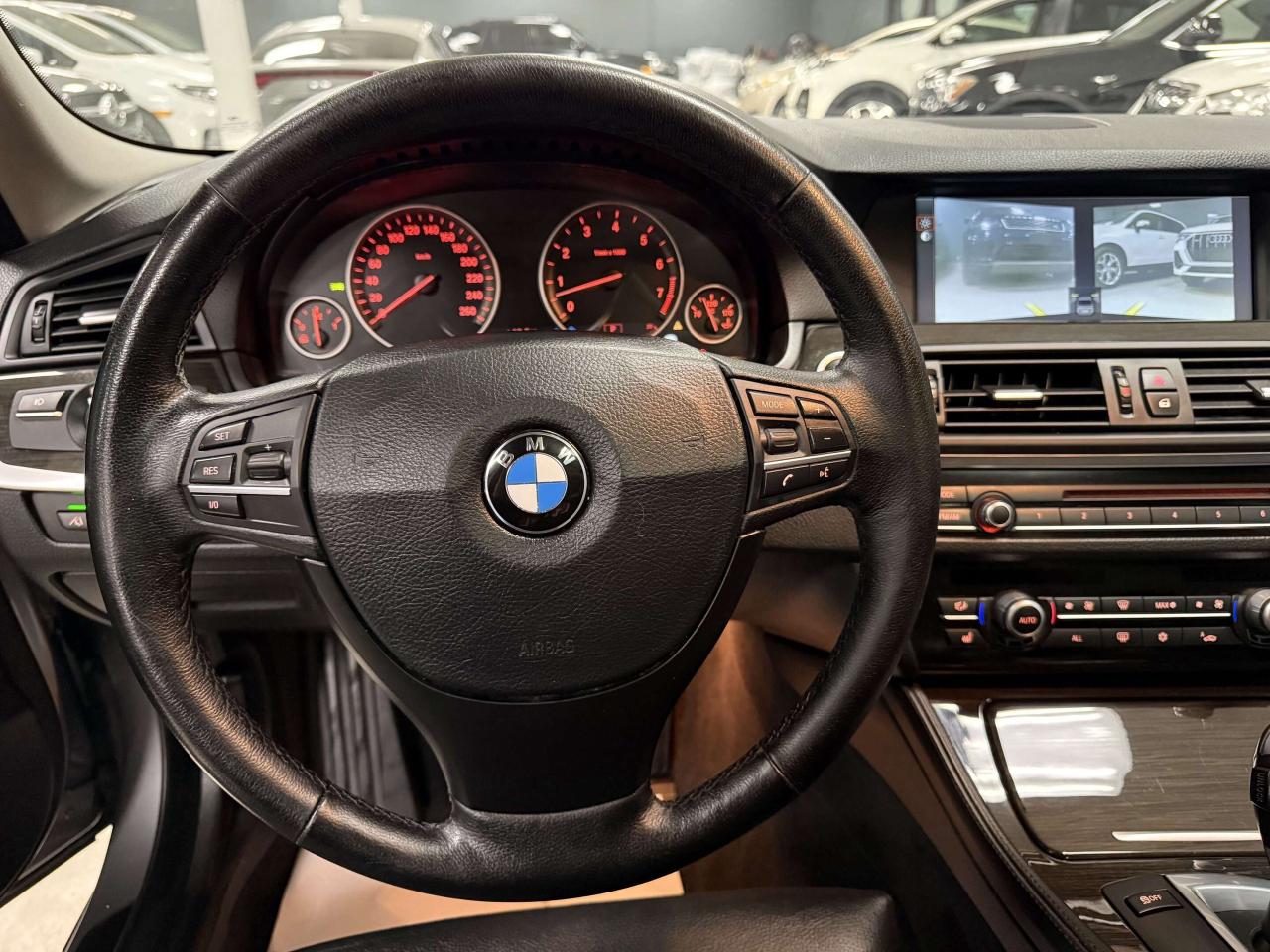 2011 BMW 5 Series xDrive Photo