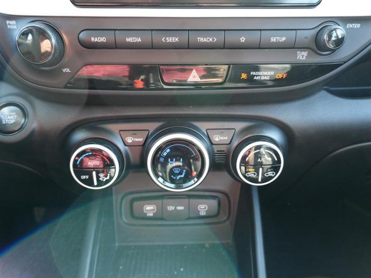 2024 Hyundai Venue Ultimate IVT w/Black Interior Photo