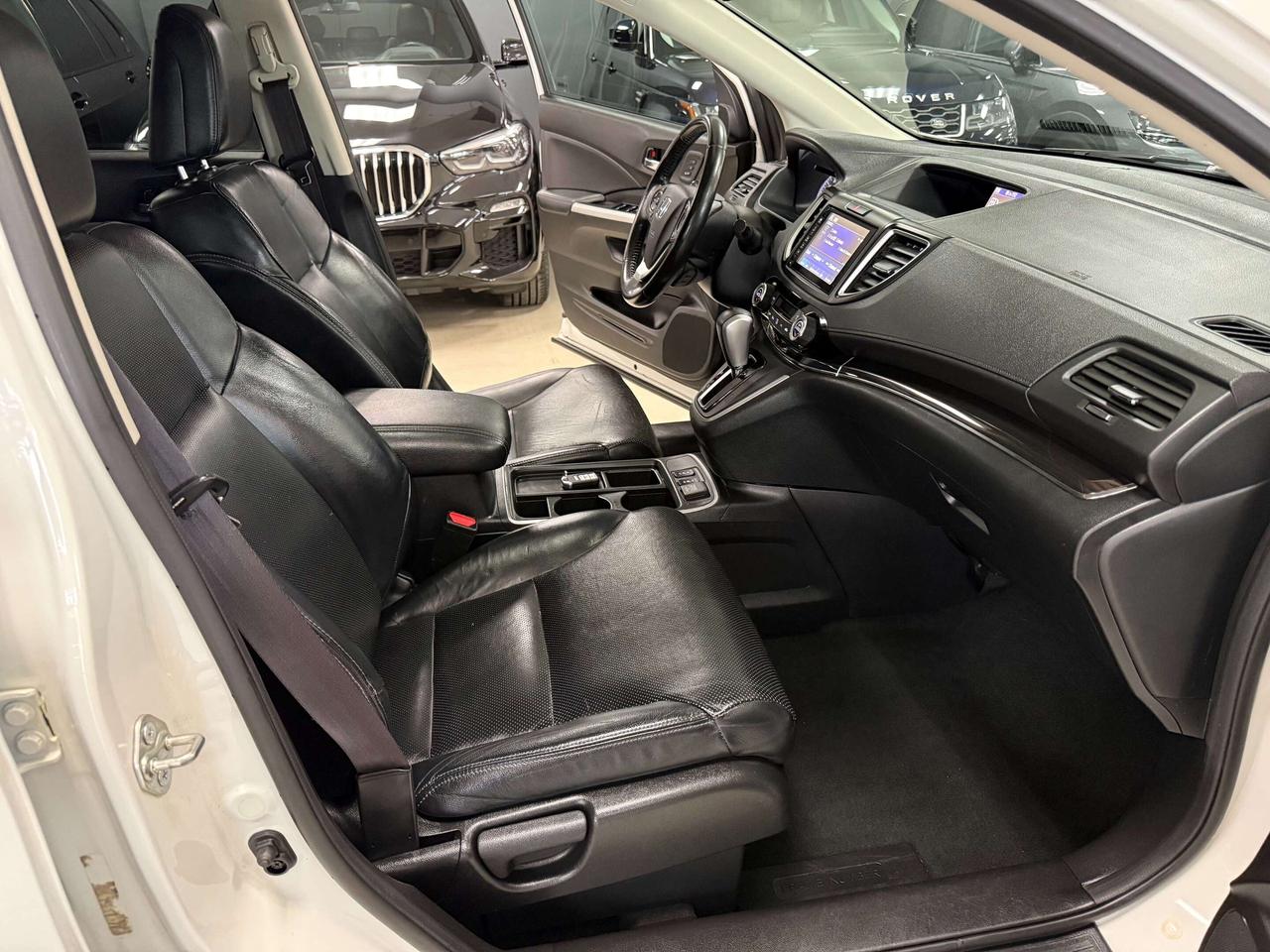 2016 Honda CR-V Touring Photo