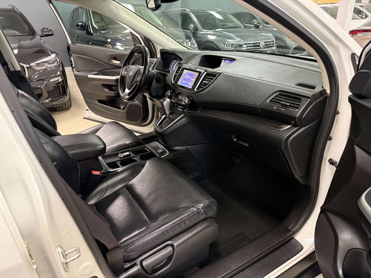 2016 Honda CR-V Touring Photo