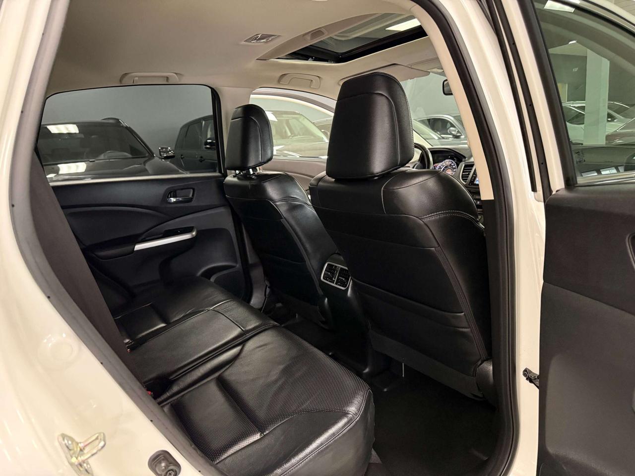 2016 Honda CR-V Touring Photo