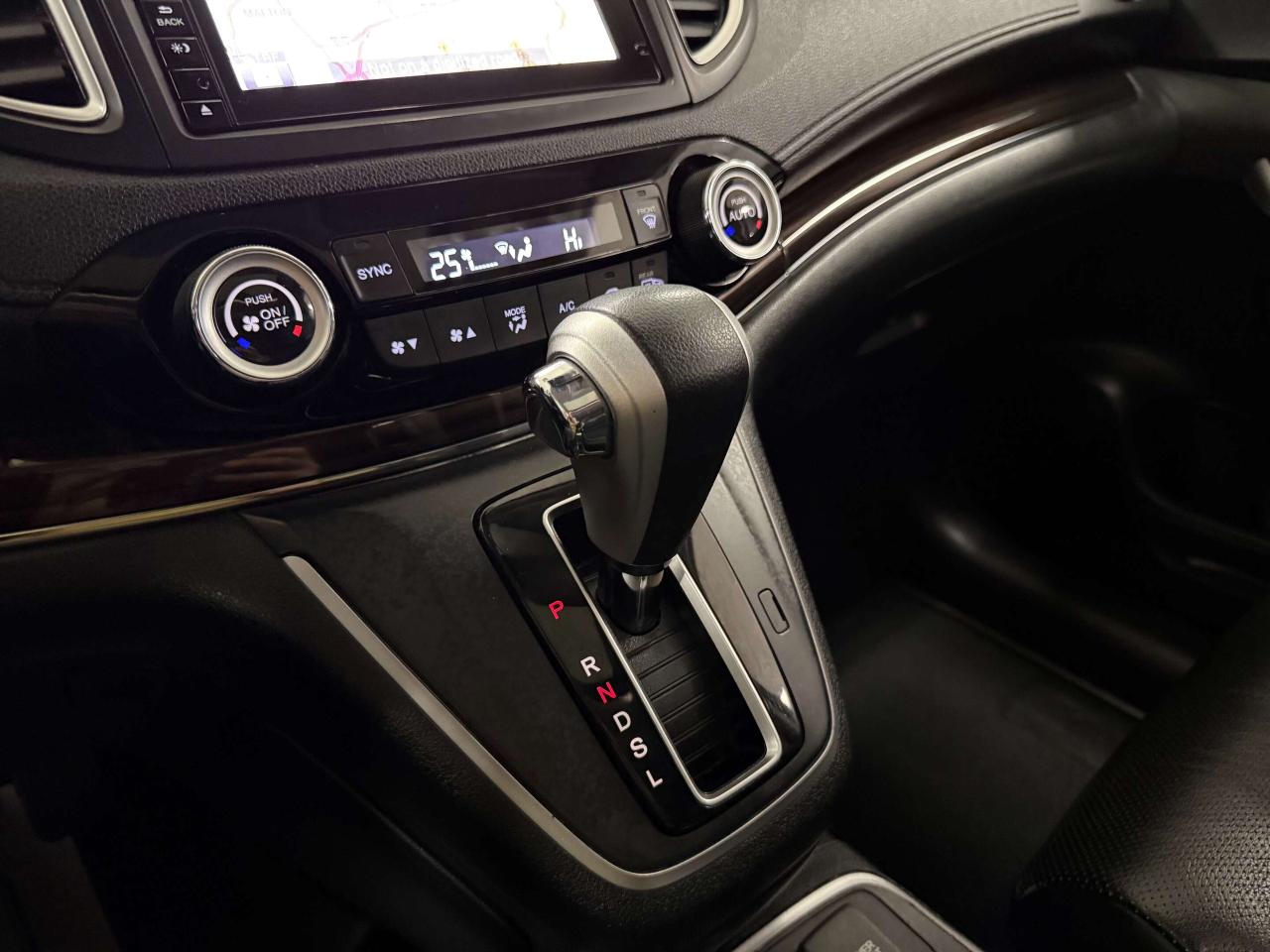 2016 Honda CR-V Touring Photo