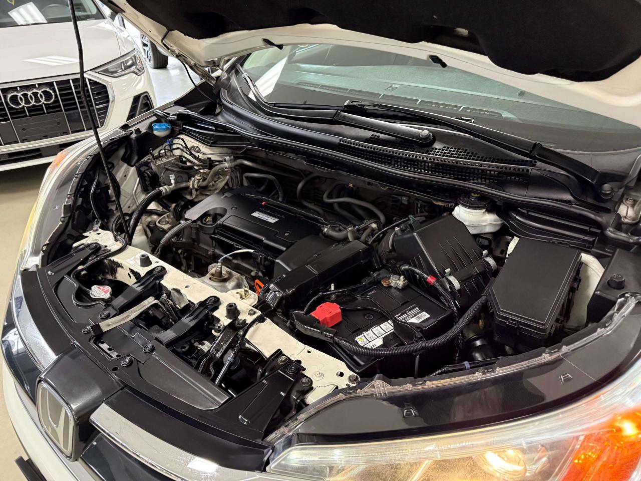 2016 Honda CR-V Touring Photo