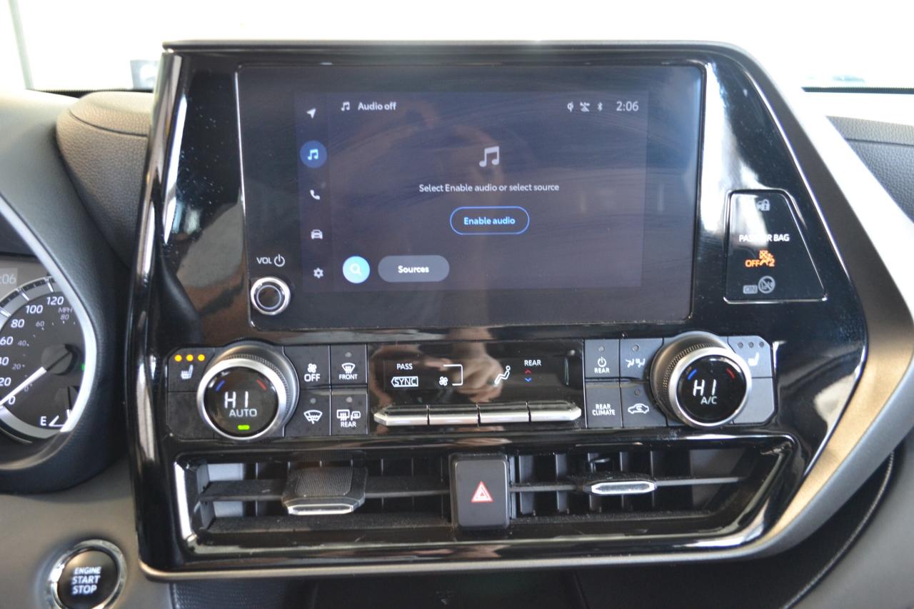 2023 Toyota Highlander XLE Photo