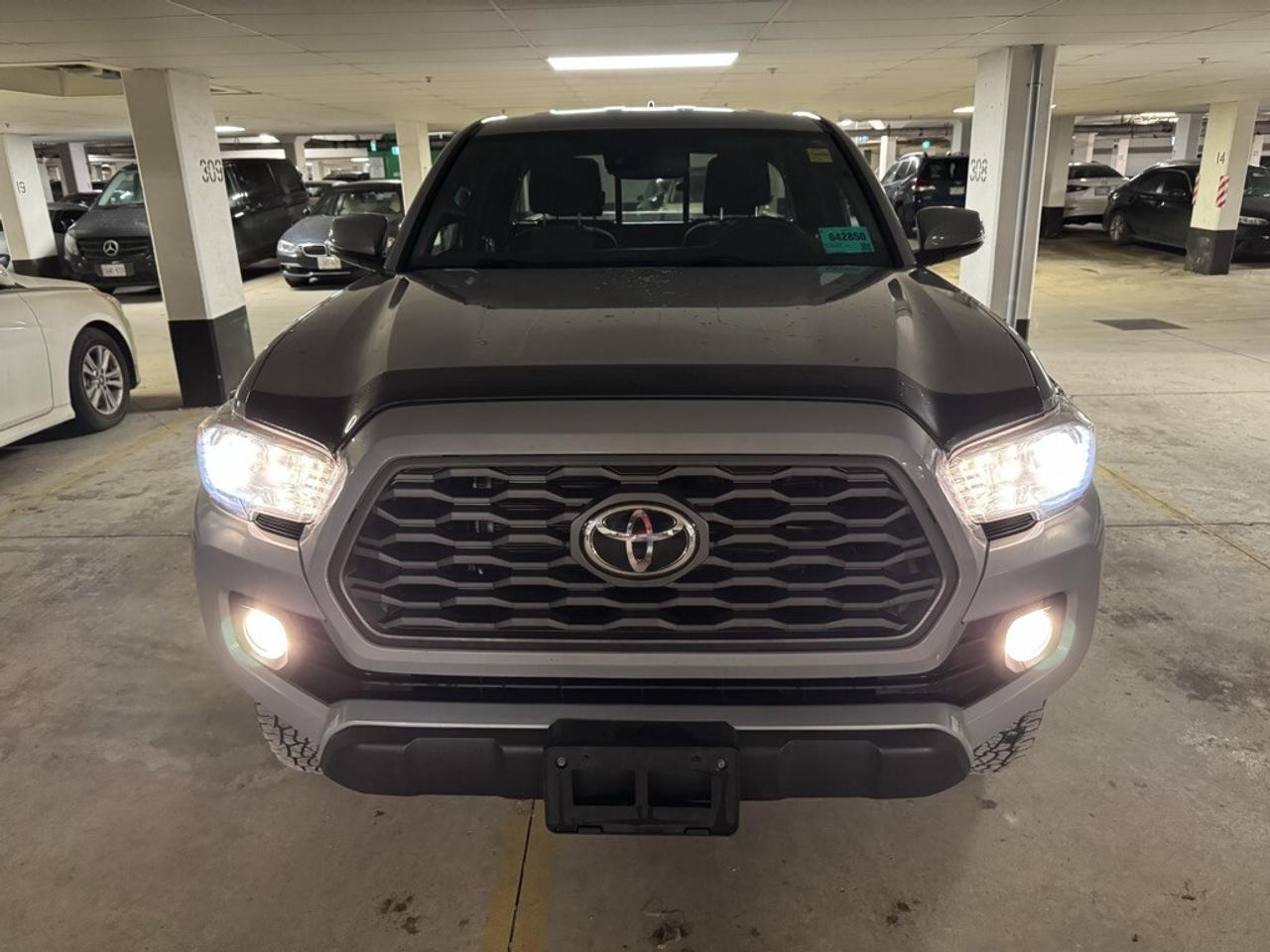 2020 Toyota Tacoma TRD Off Road Access Cab Photo1