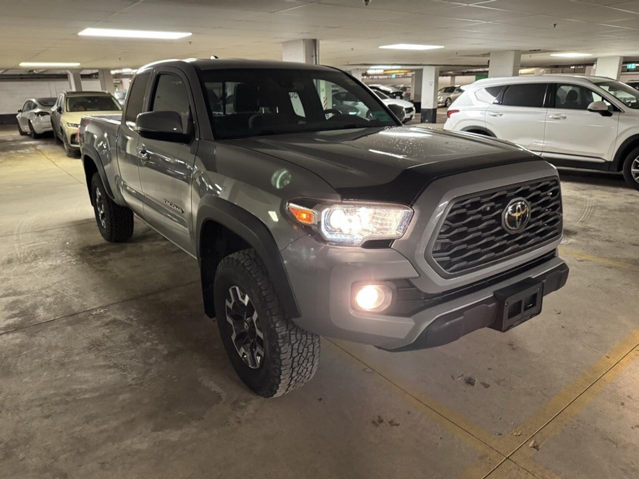 2020 Toyota Tacoma TRD Off Road Access Cab Photo2