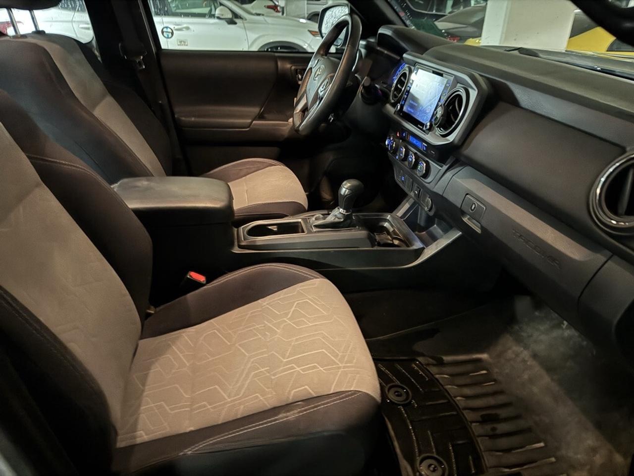 2020 Toyota Tacoma TRD Off Road Access Cab Photo