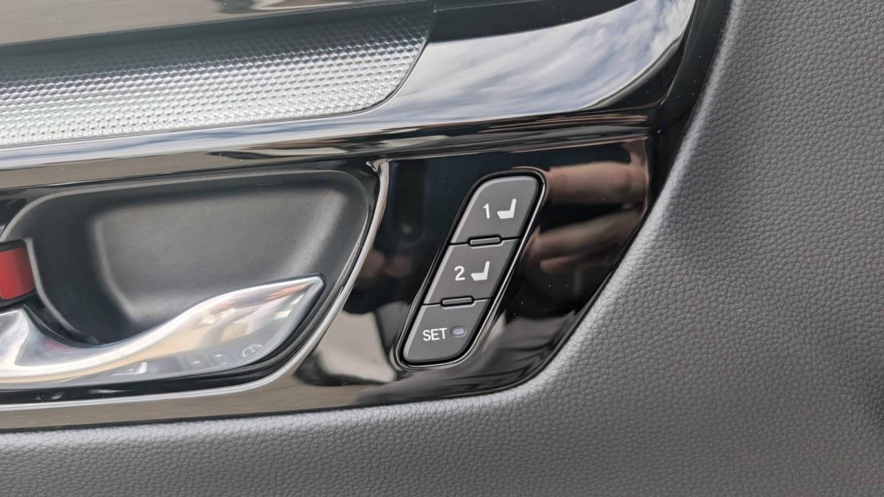 2026 Honda CR-V Hybrid Touring 4dr All-Wheel Drive Photo