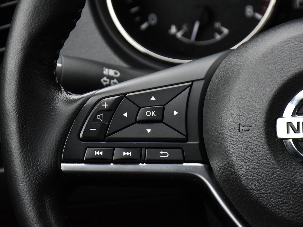 2020 Nissan Qashqai SV FWD, APPLE CARPLAY, REMOTE START Photo