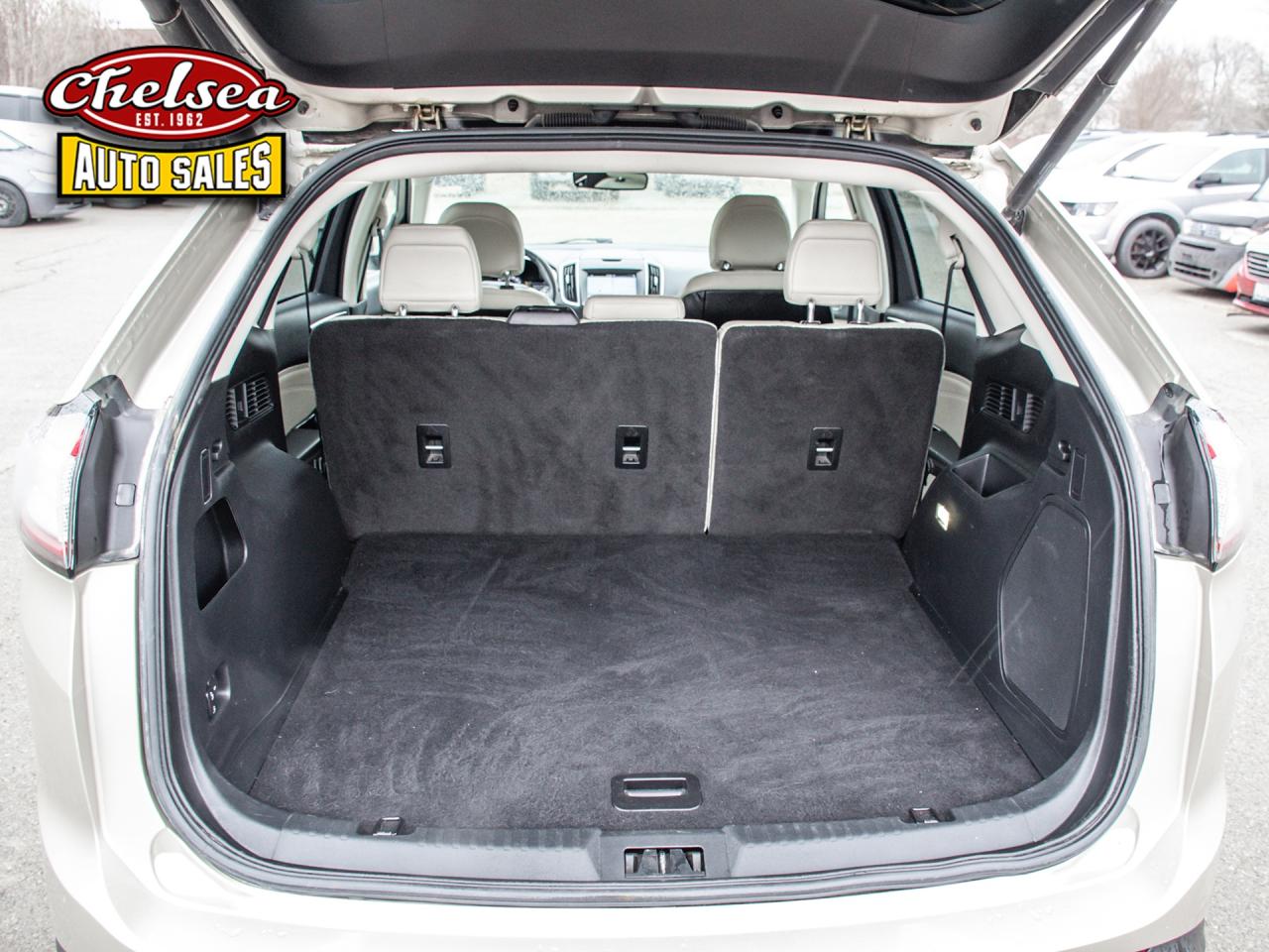 2017 Ford Edge Titanium AWD Photo