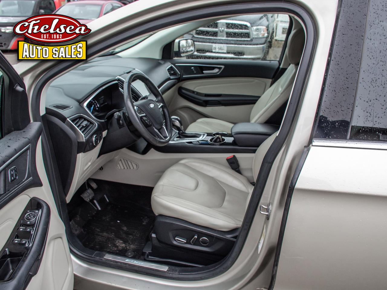 2017 Ford Edge Titanium AWD Photo