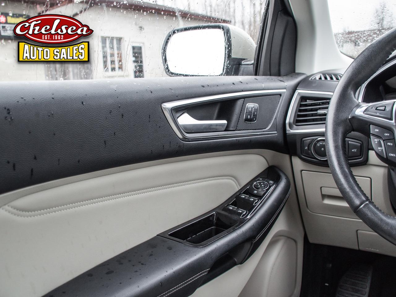 2017 Ford Edge Titanium AWD Photo