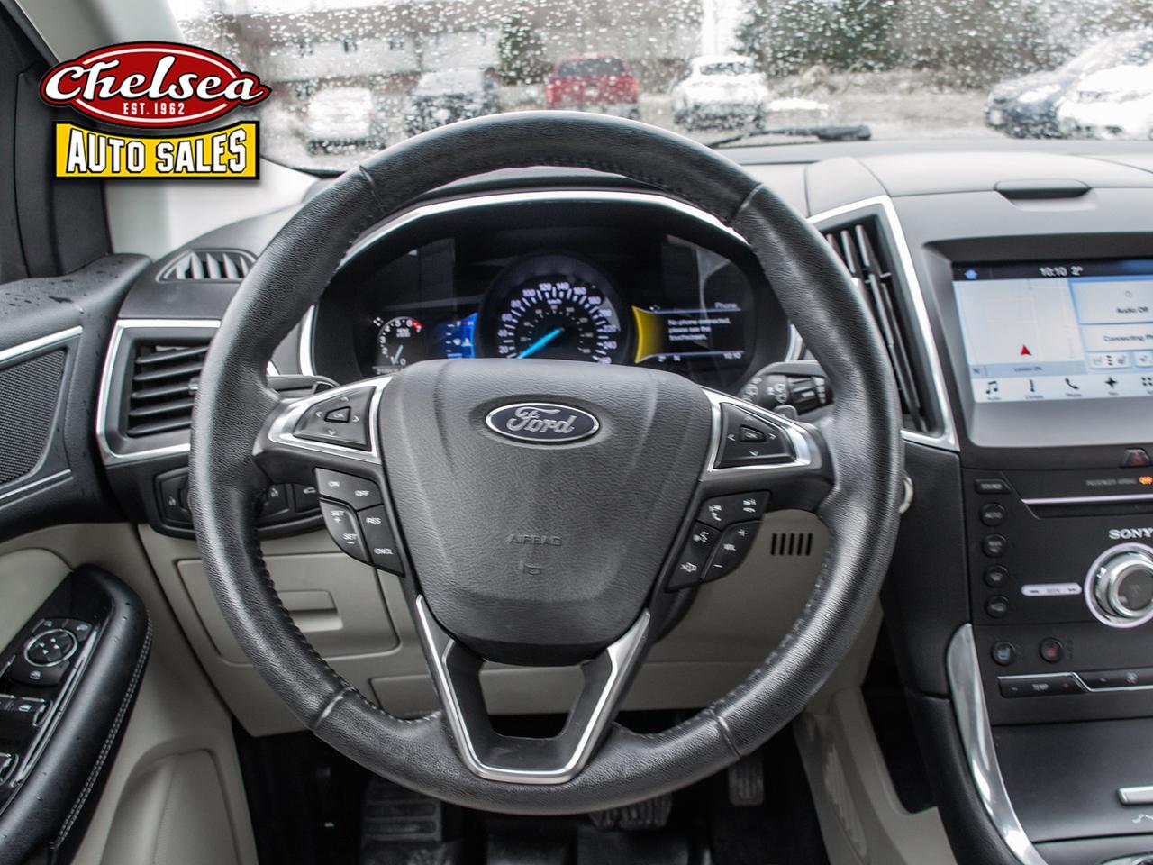 2017 Ford Edge Titanium AWD Photo