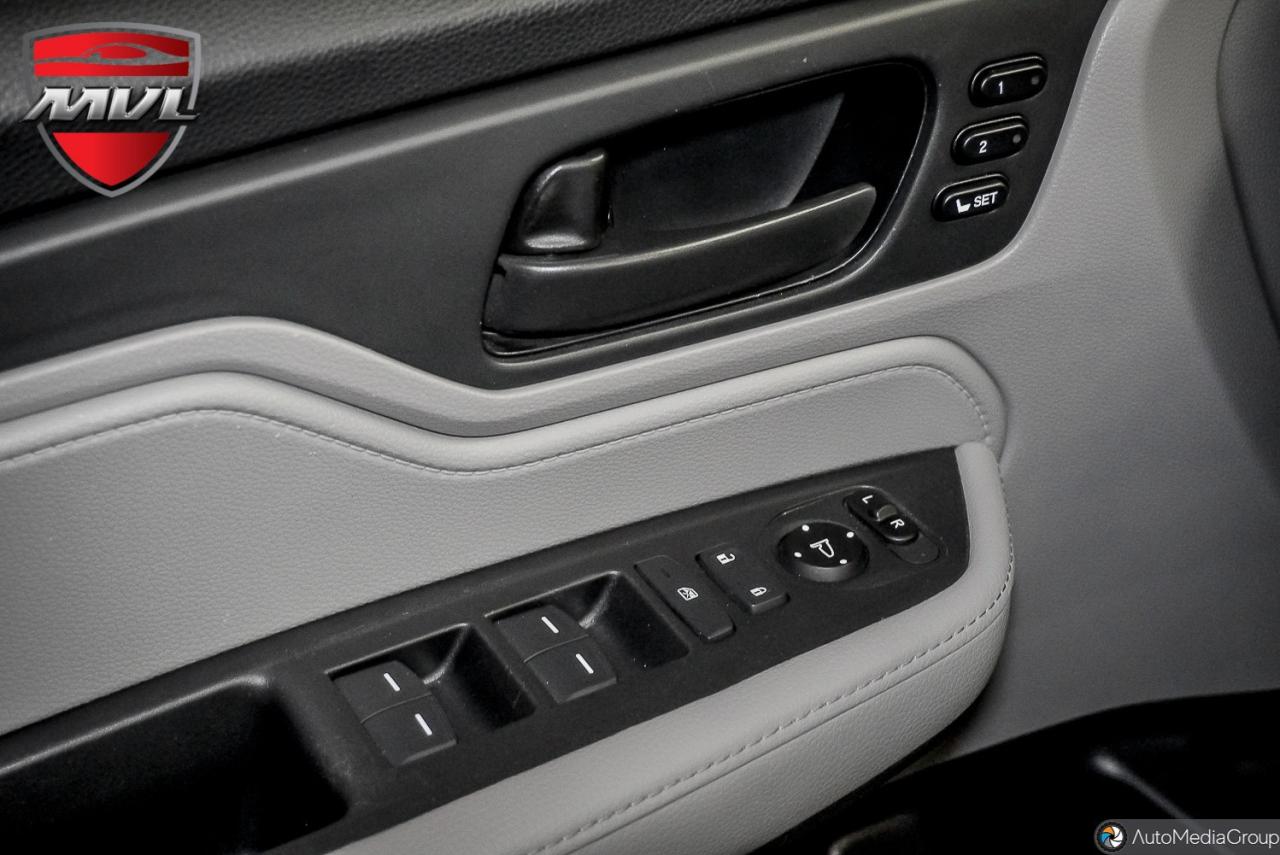 2019 Honda Odyssey EX-L w/RES (A9) Passenger Van Photo