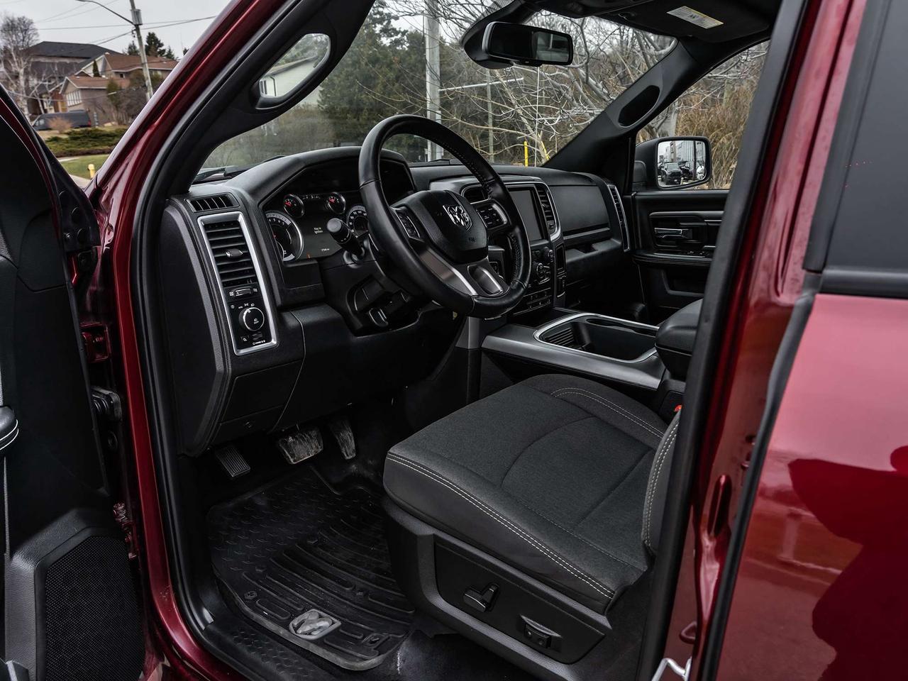 2024 RAM 1500 Warlock 4x4 Crew Cab 5'7  Box Photo