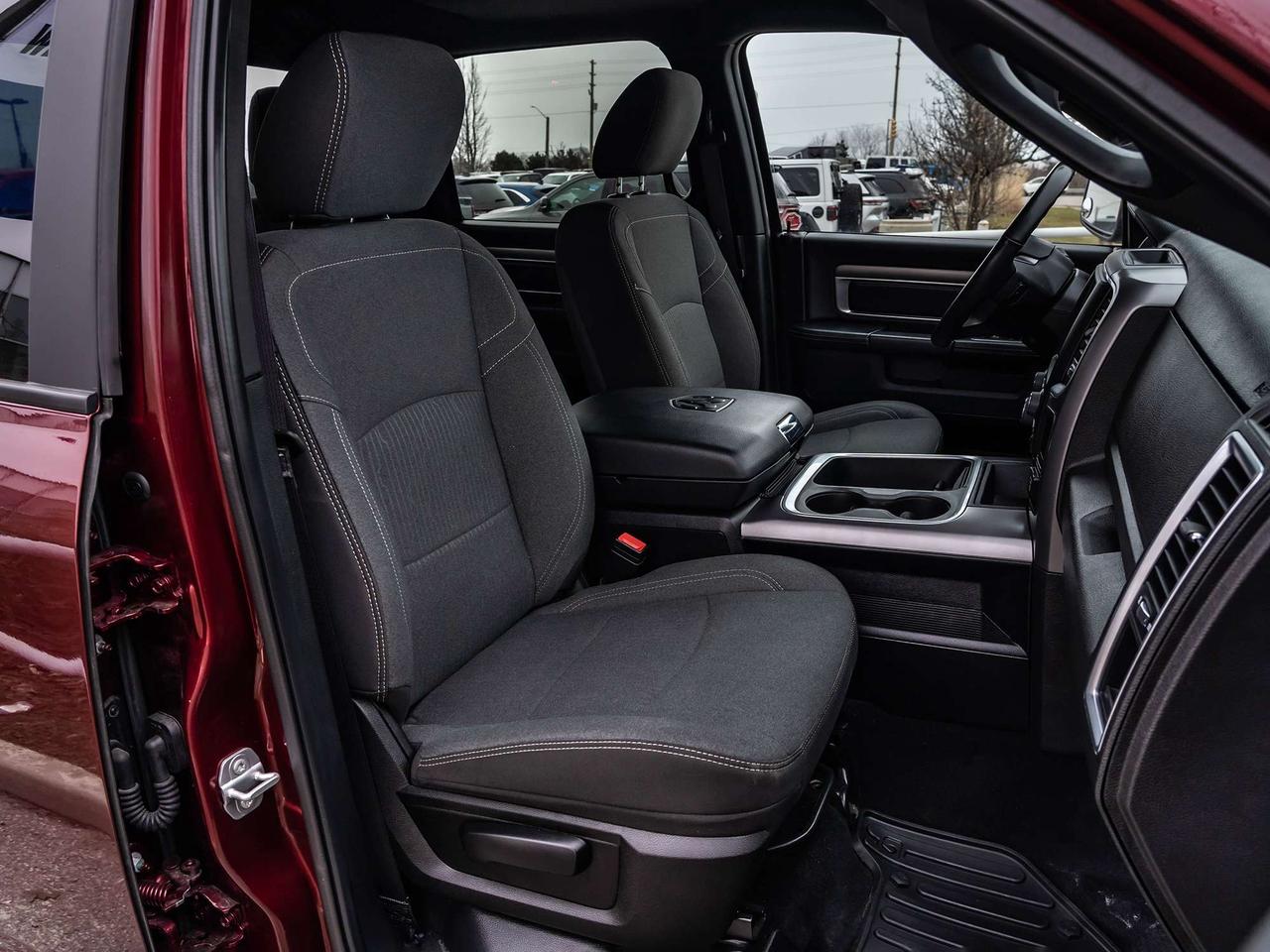 2024 RAM 1500 Warlock 4x4 Crew Cab 5'7  Box Photo