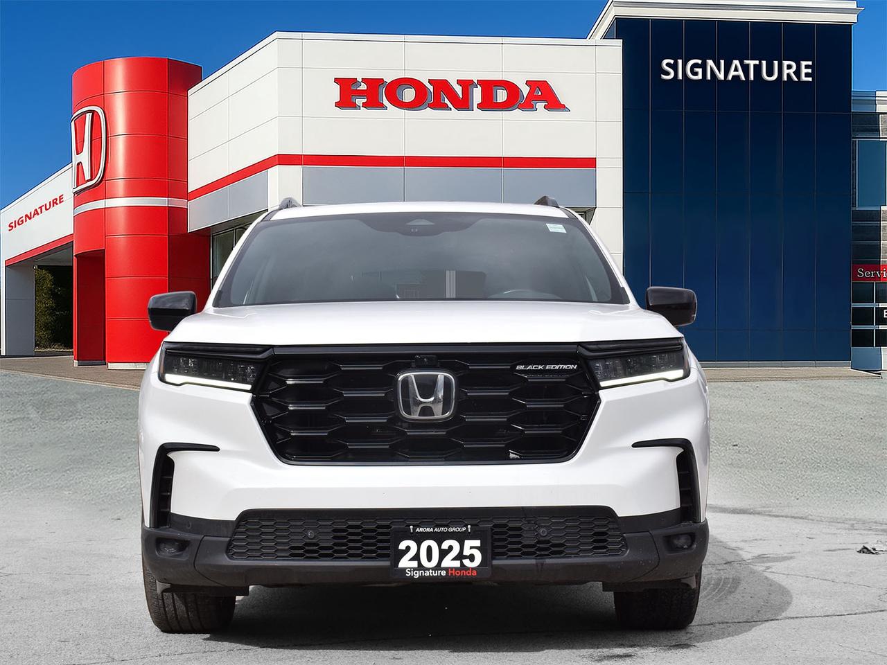 2025 Honda Pilot Black Edition Photo2