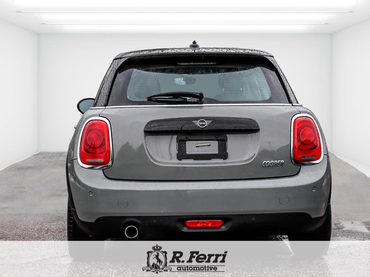 2020 MINI 5 Door Cooper 4dr Hatchback Photo